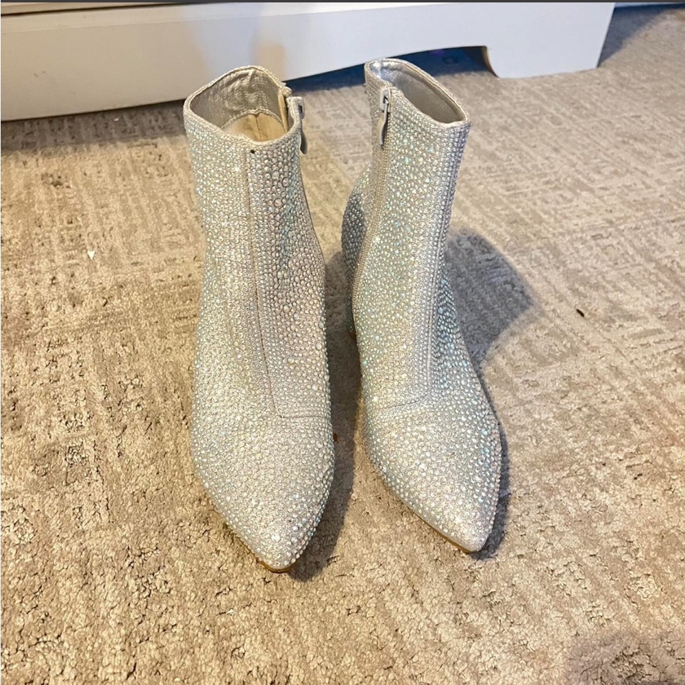 Adorable bejeweled boots!